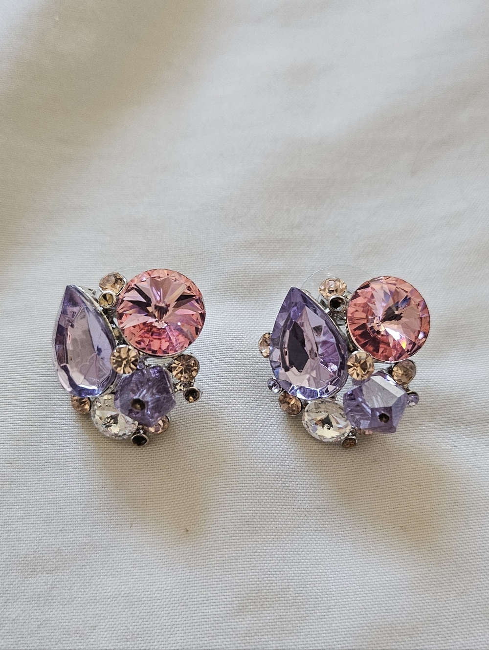 LIZ LISA Tralala Gyaru Japan Jirai Pink and Lavender Crystal Cluster Earrings